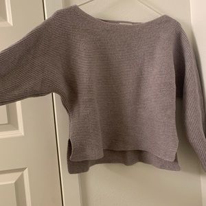 Aritzia’a Wilfred Ribbed Cropped Sweater